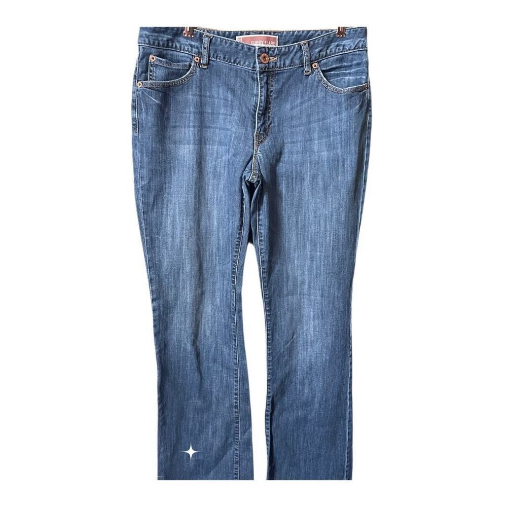 Gap vintage Curvy flare leg size 12L regular wash jeans. 32.5” inseam.